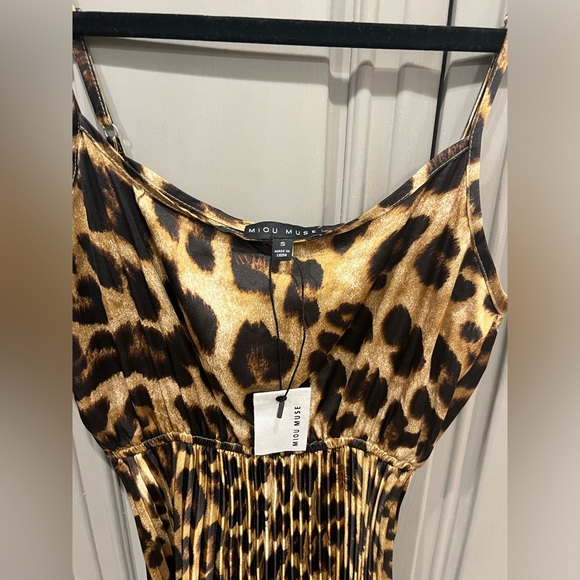 Miou Muse Leopard Dress - Picture 6 of 7
